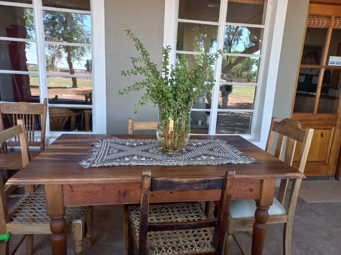 Koha Guesthouse Mariental Exterior photo