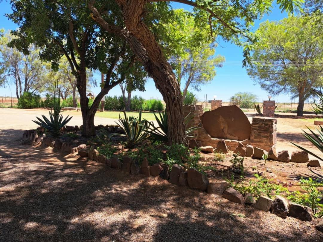 Koha Guesthouse Mariental Exterior photo